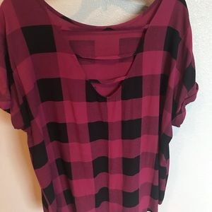 Ladies Blouse Short Sleeve LIKE NEW! LOVE!